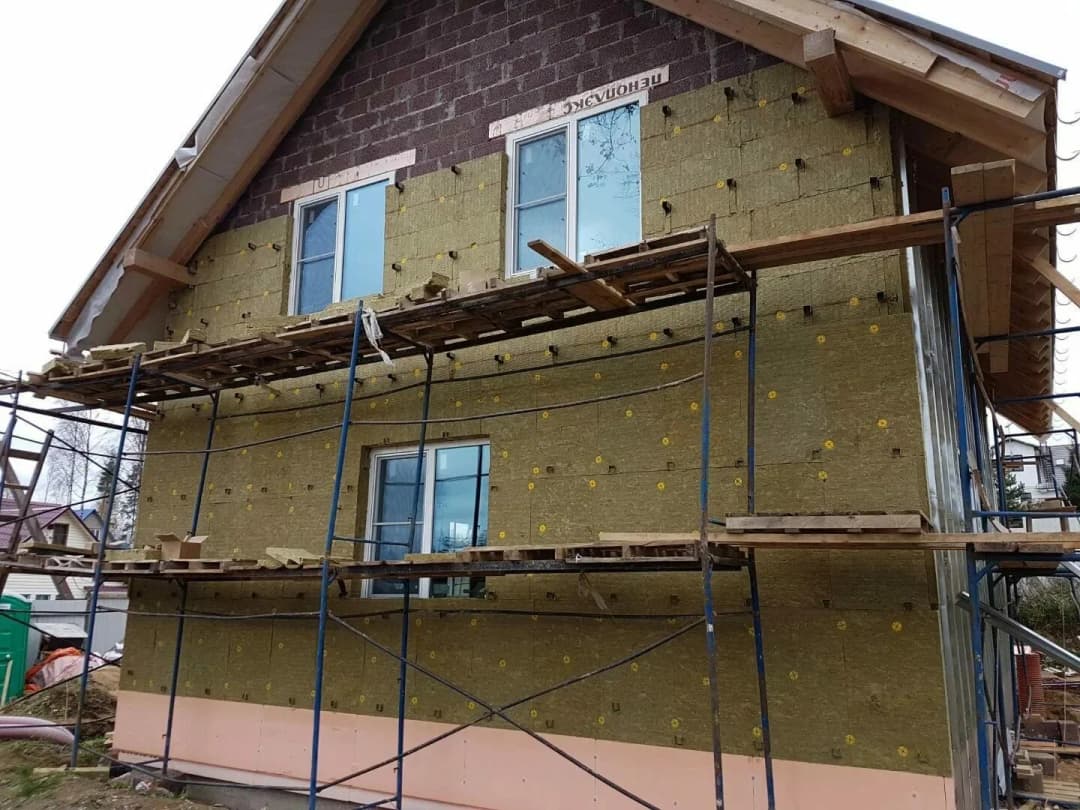 Утепление фасада частного дома